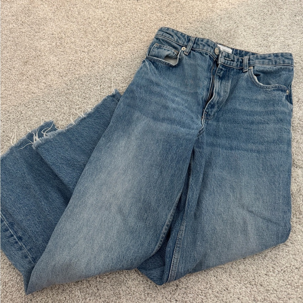 Cute Zara jeans! Cut at the ends!